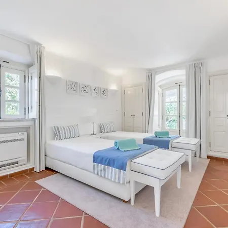 Sleeps 12 Pool Air Con Wifi * Malhadais