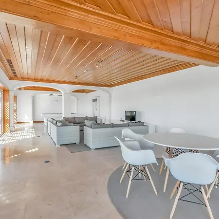 Sleeps 12 Pool Air Con Wifi Malhadais